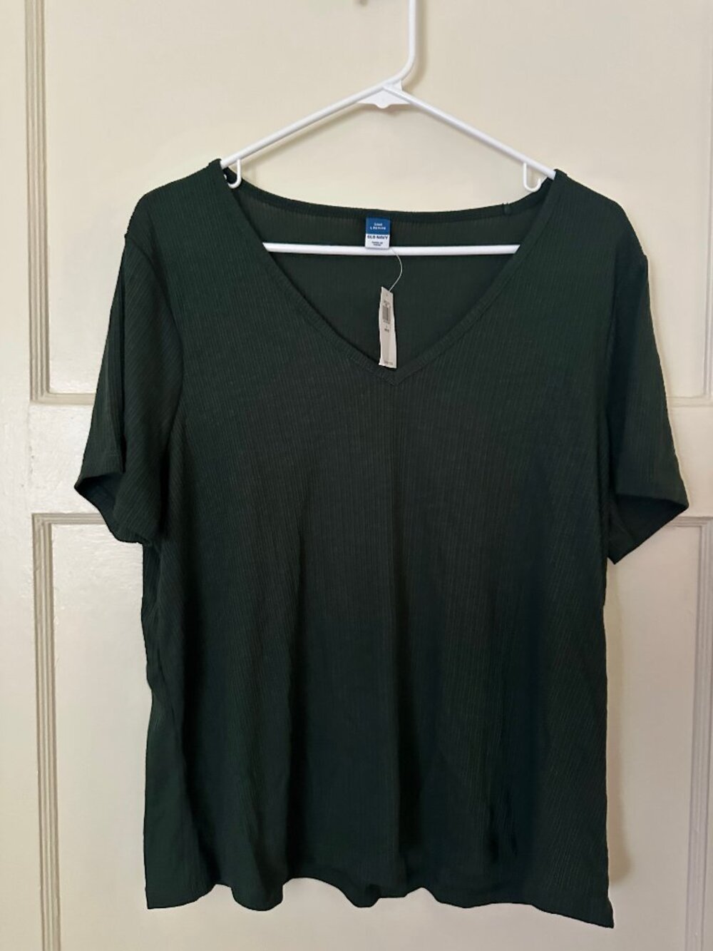 Old Navy V-Neck Ribbed T-Shirt Large Petite (LP) NWT